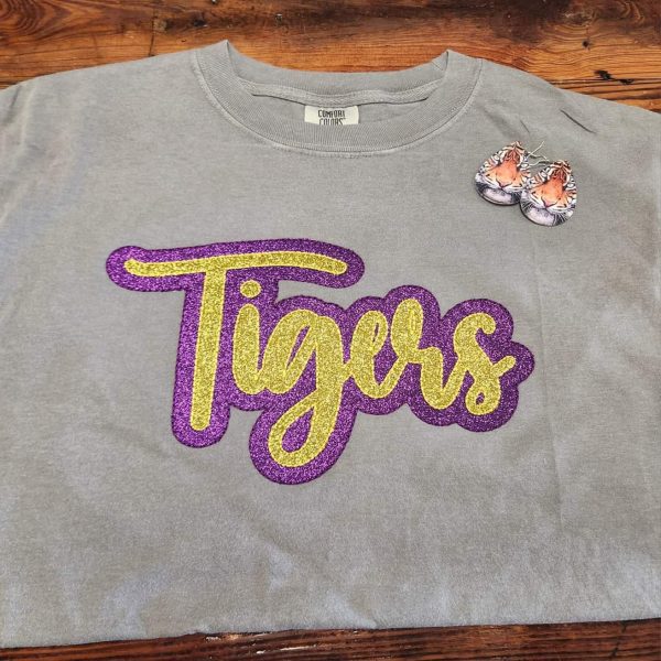 Tigers glitter